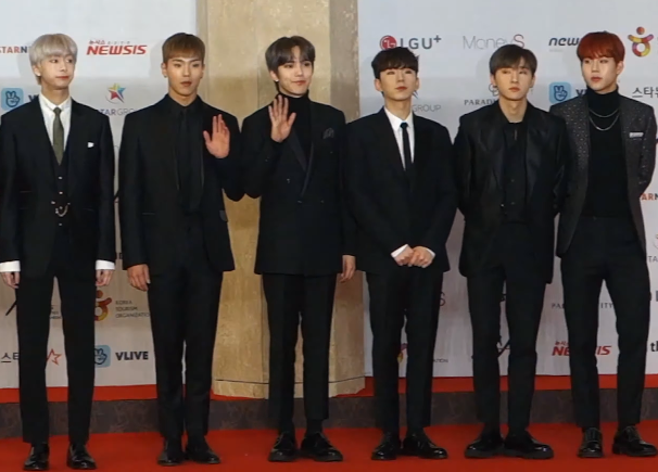 MONSTA X at Asia Artist Awards (featured)